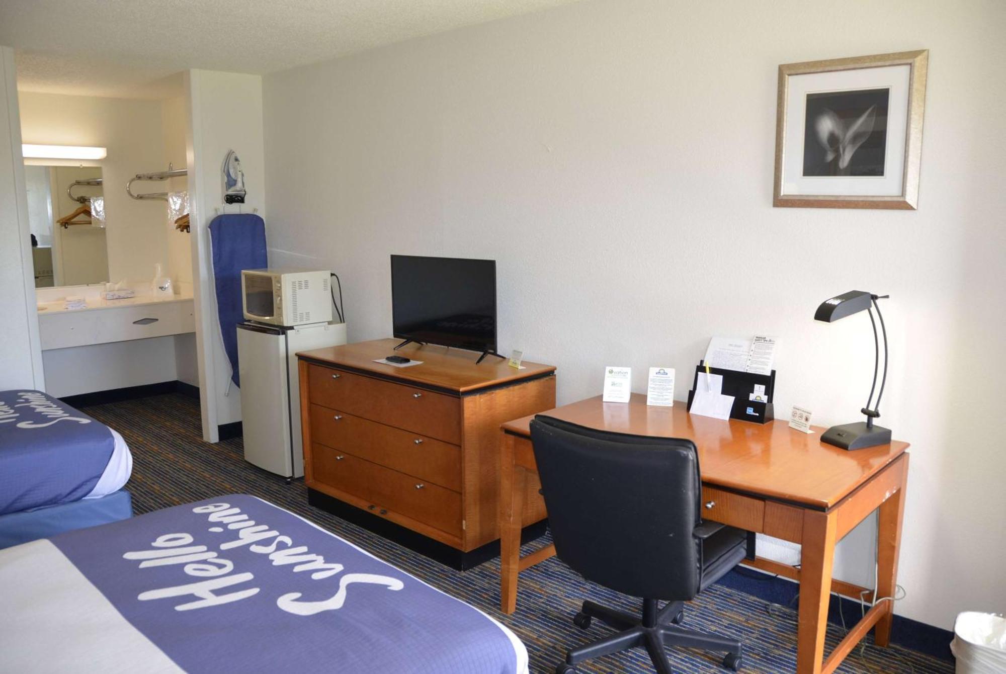 Days Inn By Wyndham Luray Shenandoah Zewnętrze zdjęcie